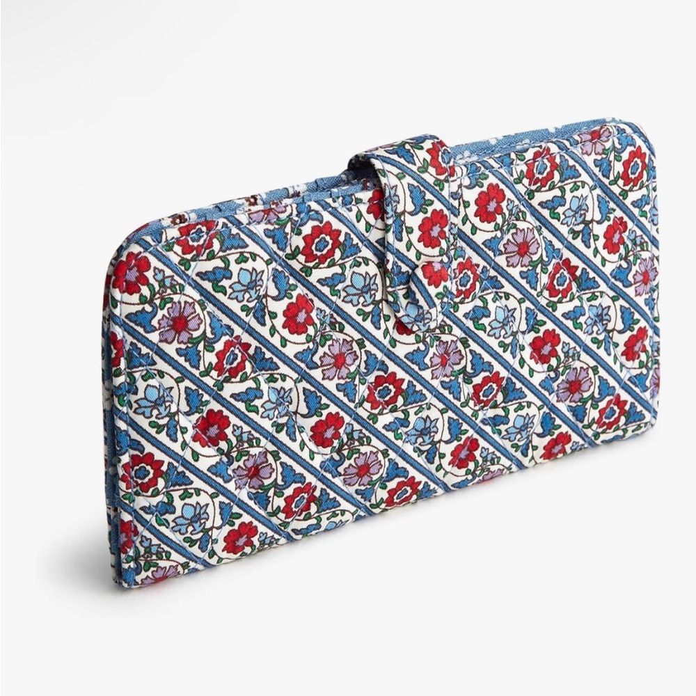 Vera Bradley Woman’s Cotton Wallet